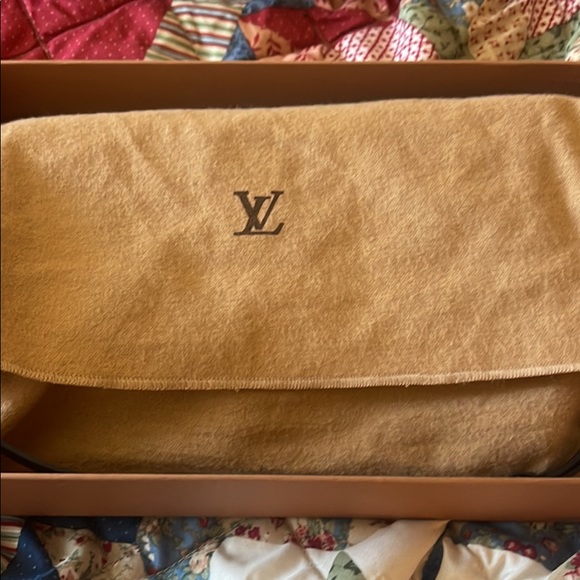 Genuine Louis Vuitton - Picture 2 of 4